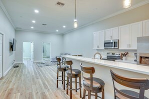 Kitchen & Living Area | Breakfast Bar | Smart TVs | Free WiFi