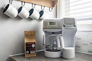 Kaffee und/oder Kaffeemaschine