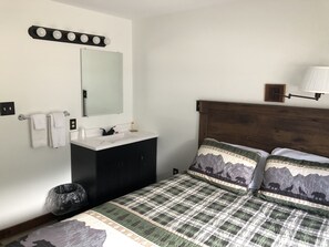 Queen size bed. 
