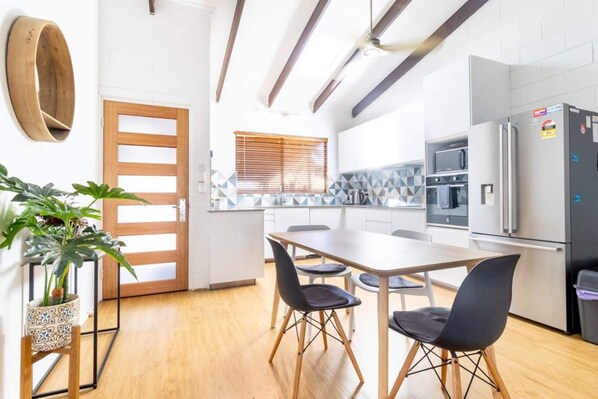 Kitchen & Dining area