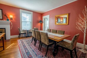 Dining Room Seating for 10