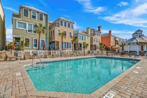 Grand Pavilion Pool