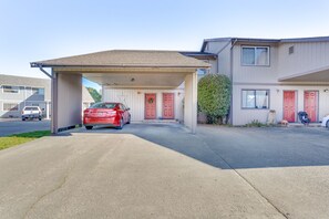 Apartment Exterior | Carport (2 Vehicles Tandem Parked)