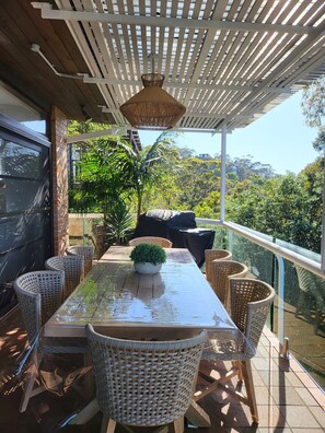 verandah 