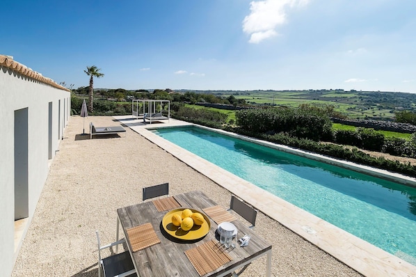 Autumn, Balcony / Terrace / Patio, Building Exterior, Garden, Pool, Scenic View, Spring, Summer