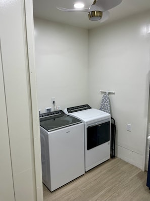 Laundry Room, 