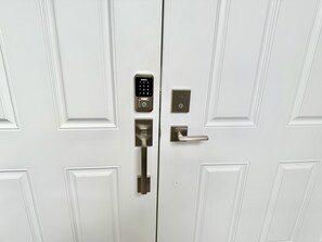Keyless entry for your convenience
