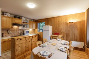 Kitchen and dining area