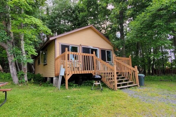 Bass Cabin on Lake Kabetogama in Voyageur’s National Park