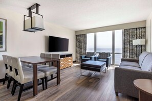 Dining/living area