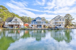 Located on a wide Canal off the pristine Chincoteague Bay.