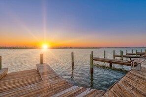 Boat Slip Rentals - Ideal for boaters with easy bay and offshore access at Aruba Bay Resort