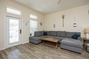 Cozy living space with queen size sleeper sofa