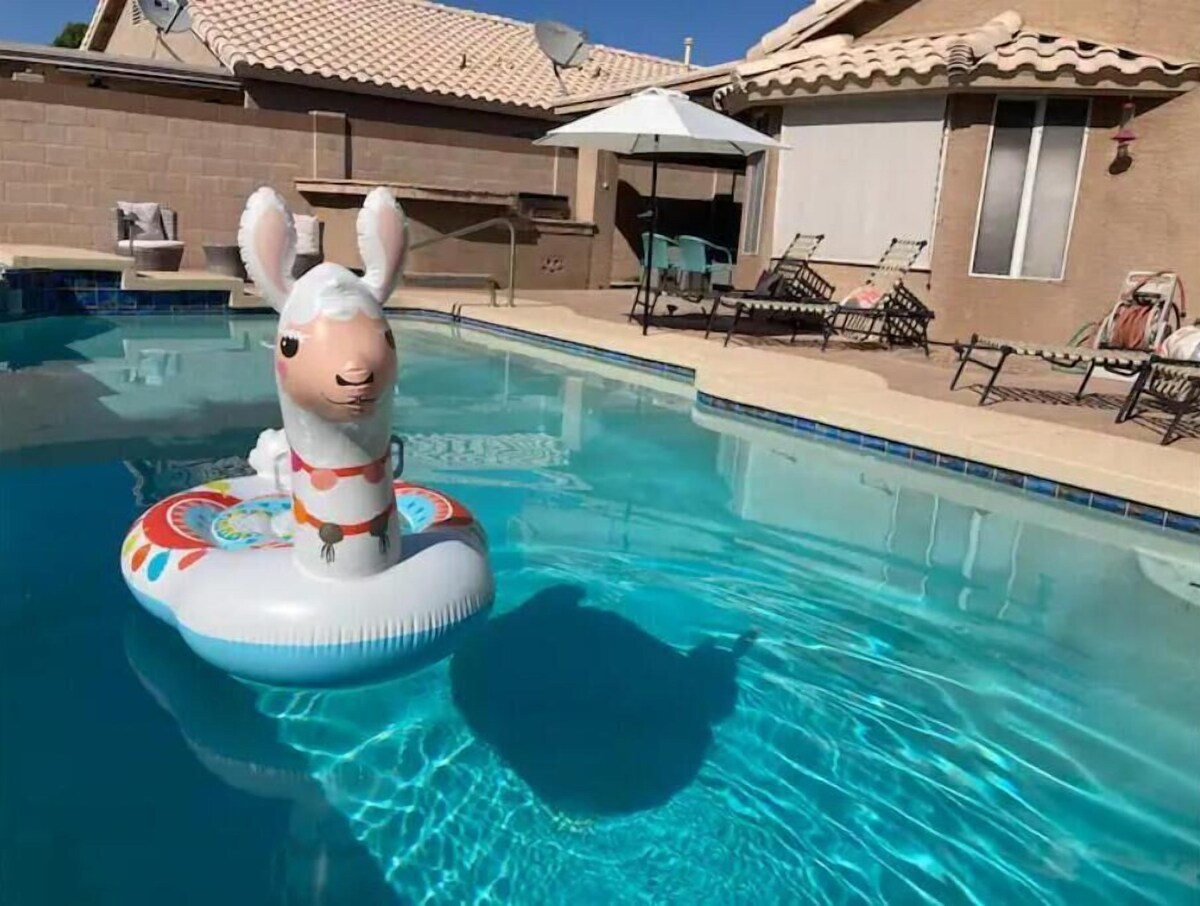 Family friendly, Relaxing, Heated Pool+spa