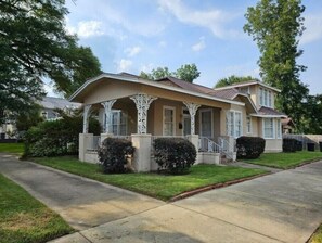 Premium corner lot view