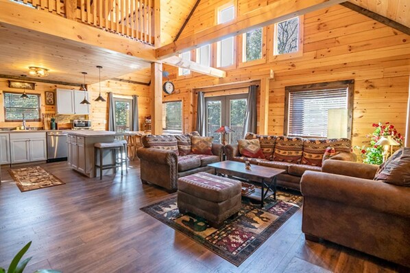 5-Bedroom Log House in Lake Placid (207)