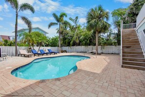 Private Pool