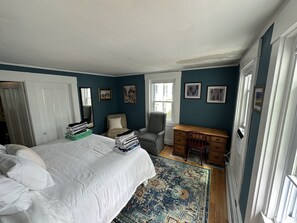 King Bedroom 1