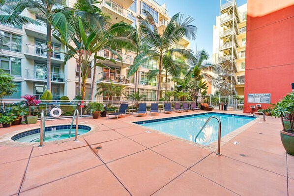 San Diego Vacation Rental | 1BR | 1BA | Step-Free Access | 633 Sq Ft