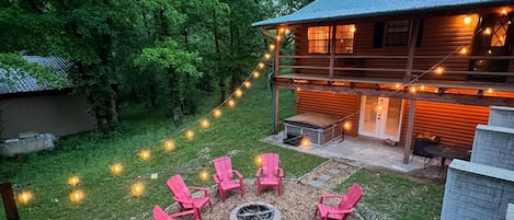 Outdoor Firepit + Hot Tub