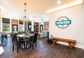 [Dining] The Open Floor Plan in Perfect for Entertaining