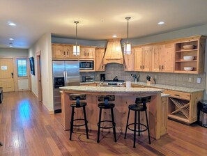Breakfast bar with 3 stools