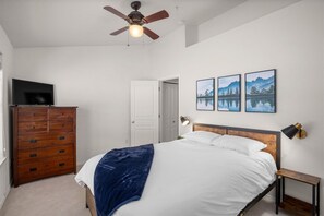 Guest Bedroom with Queen Bed