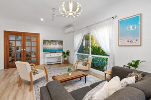 Lounge area