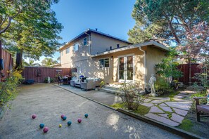 Outdoor Space | Central Heating | Bocce Ball Court