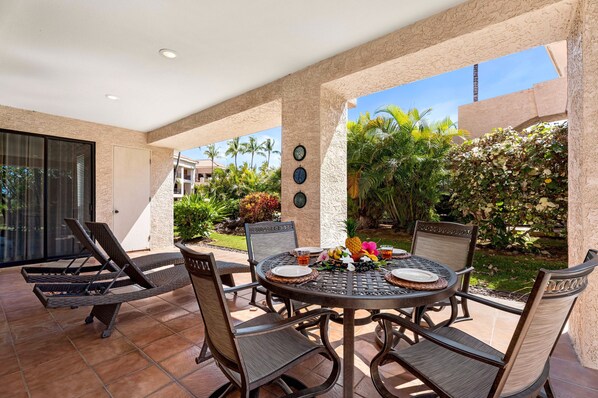 Ground level, spacious lanai ideal for relaxing!
