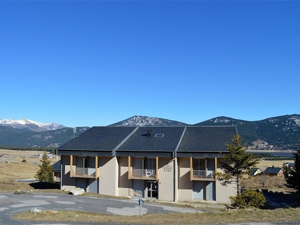 RESIDENCE