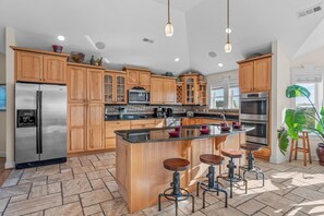 12-Surf or Sound Realty - 1186 - Le Taha - Kitchen -3