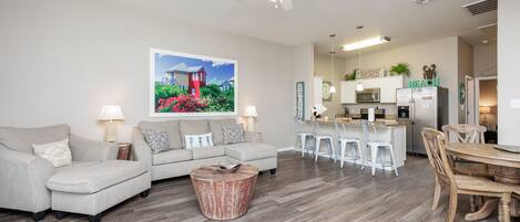 Spacious living, dining and kitchen space to relax with the family