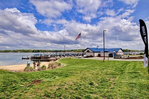 Stutts Marina around the corner