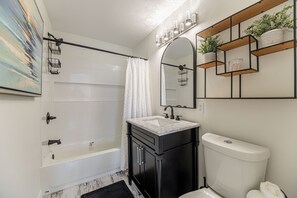 Master bedroom bathroom