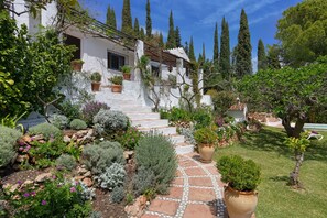 El Huerto and gardens