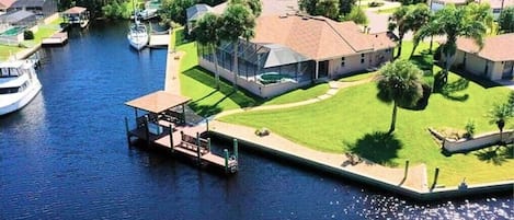 Captain's Key Waterside Retreat