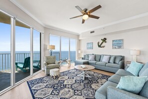 Living Area with Gulf Views