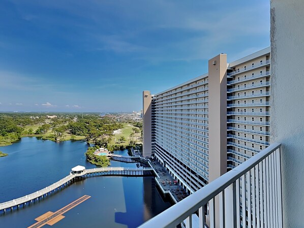 Welcome to Laketown Wharf #1633