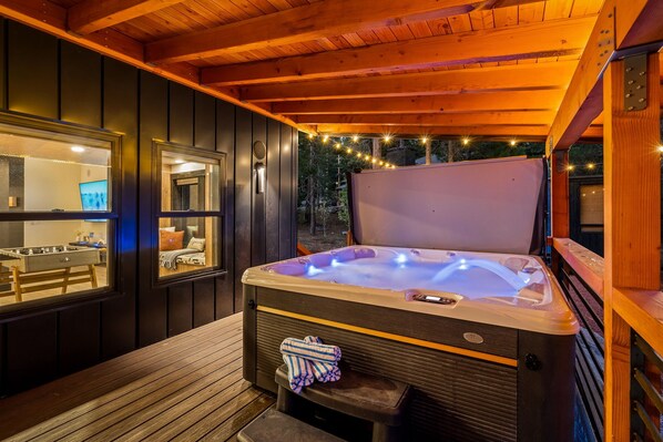 Heart of the Mountain Hot Tub