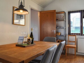 Dining room | Fairways Retreat, Northam