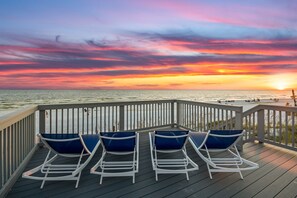 Sun deck