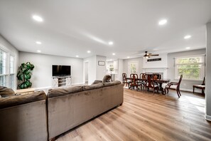 family room and large dining area (fireplace is inoperable)
