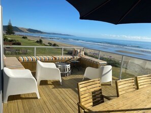 Upstairs deck ultimate beach front views