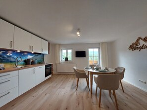 Ferienwohnung 4 mit Balkon-Küche