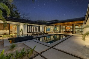 Modern tropical outdoor view