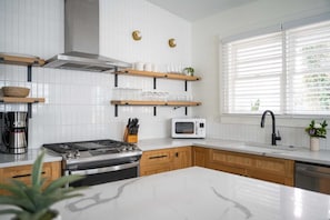 Fully equipped kitchen with everything you need to cook a meal!