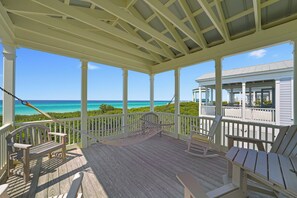 OPEN AIR, FURNISH4ED BALCONY WITH STUNNING GULF VIEWS