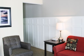 modern beach house rental in Kelleys Island