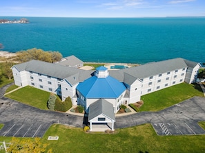 Find your perfect island oasis at Bayshore Resort on Put-in-Bay